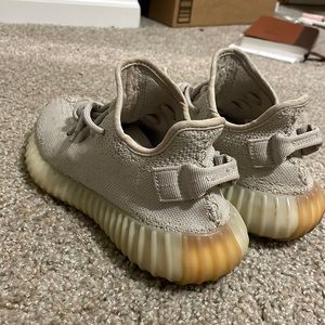 Yeezy size 5. Grey . Authentic